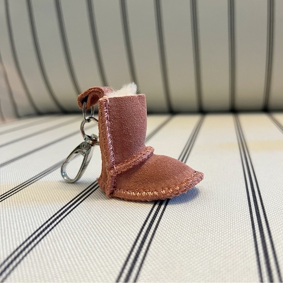 BearPaw Accessories - Bearpaw Mauve Boot Key Chain